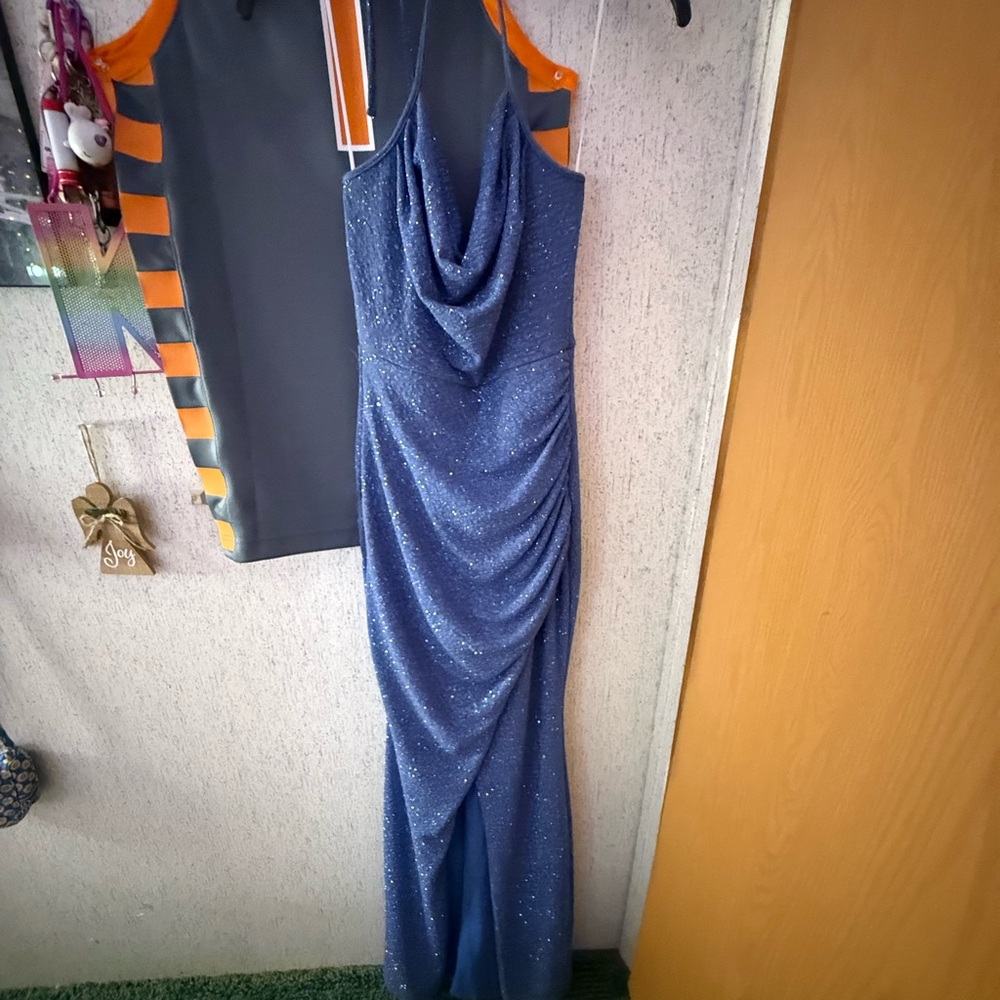 Elegant Blue Evening Gown